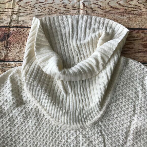 United States Sweaters Cream Knit Mock Neck Short Sleeve Women's Size Large - Picture 4 of 8
